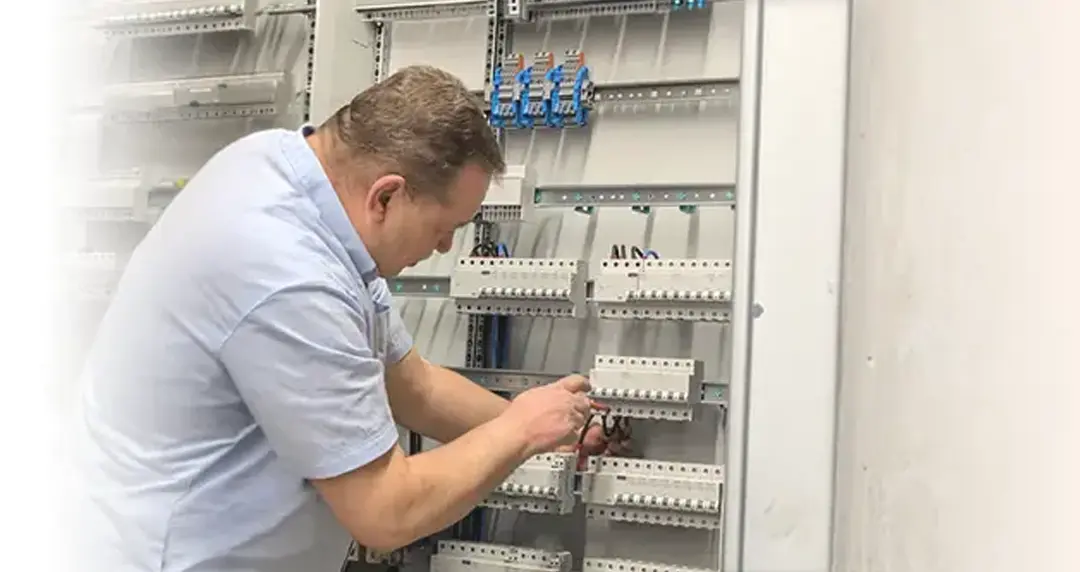 Installation und Wartung
